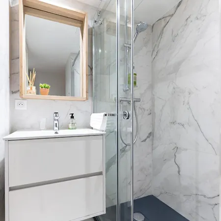 Les Petits Volets A 100m De La Apartmán *
